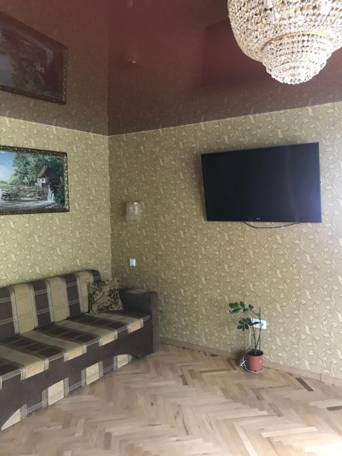 Апартаменты Ботанический Сад Kiev Luaran gambar
