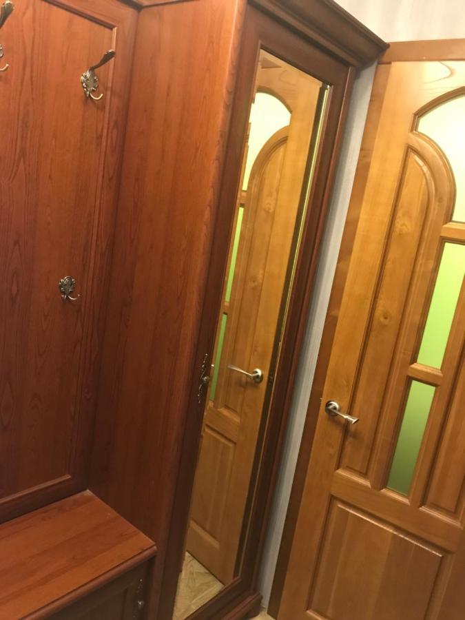 Апартаменты Ботанический Сад Kiev Luaran gambar