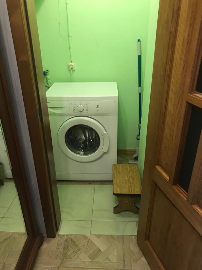 Апартаменты Ботанический Сад Kiev Luaran gambar